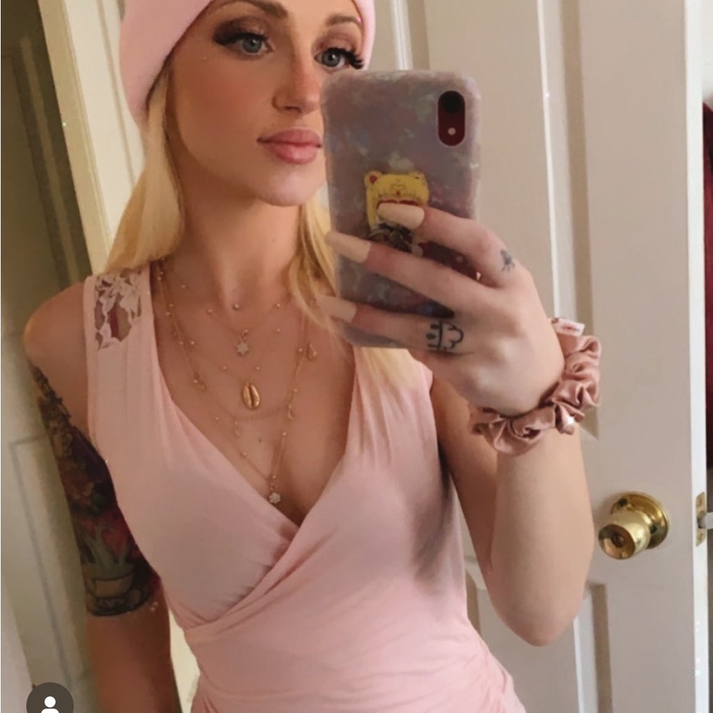 pink lace tank top